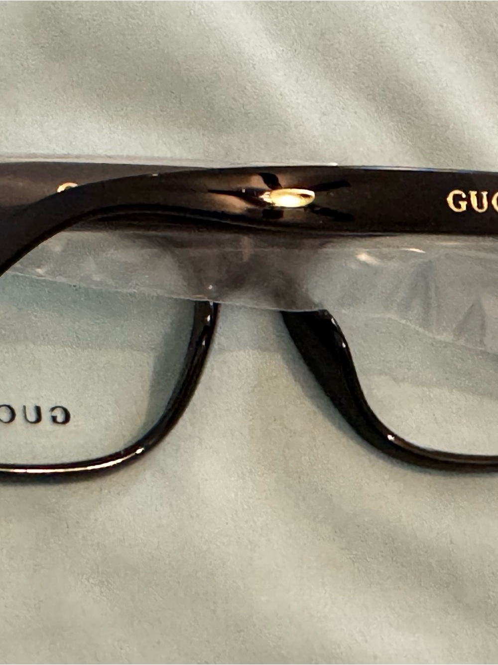 Gucci 8081 Black 52/15/135 Eyeglass Frame/Gucci Eyeglass case/Pouch & cloth - Picture 8 of 10